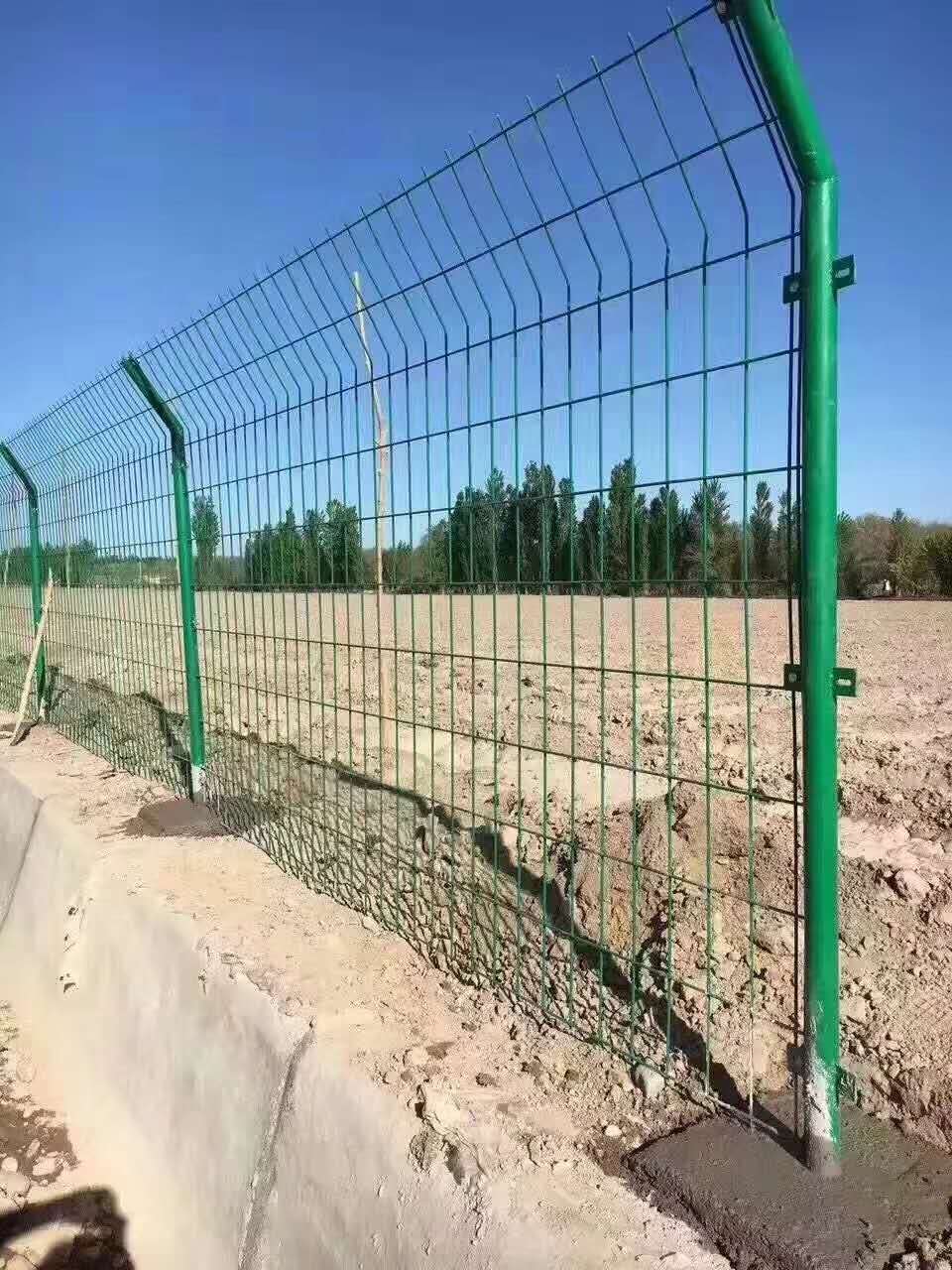 双边丝护栏网现货