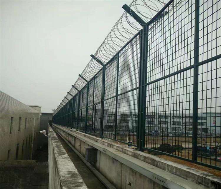 狱墙顶部隔离网