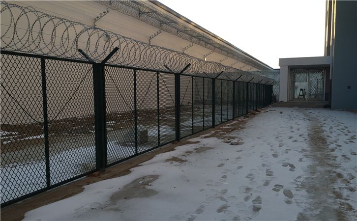 监狱境界隔离带及隔离网项目工期及保证措施