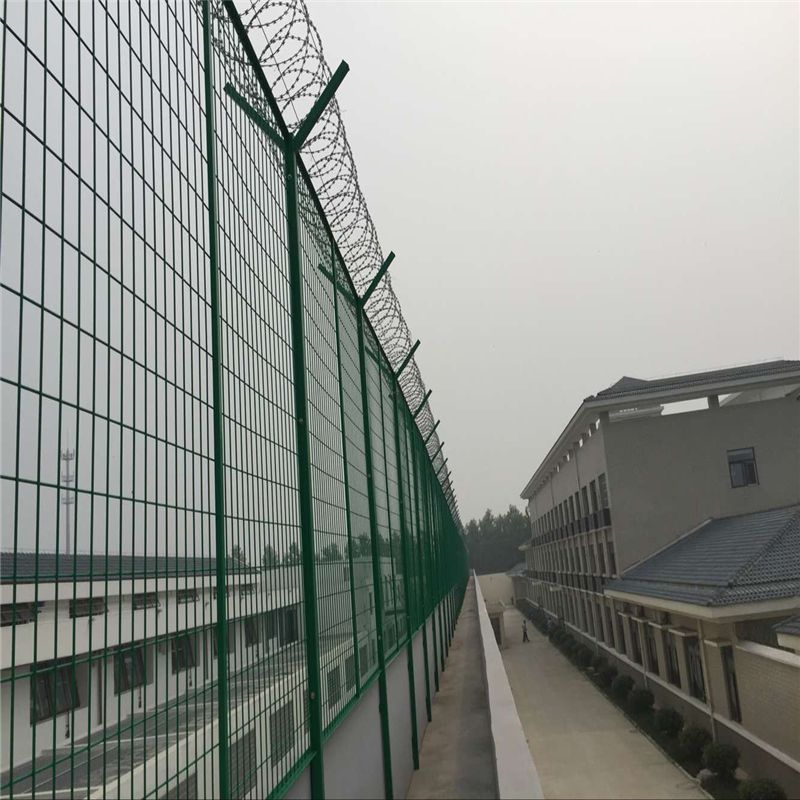靠近狱墙的建筑物上防攀越式隔离网标准技术要求