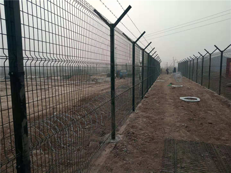 机场隔离网工程保证安全施工的主要措施