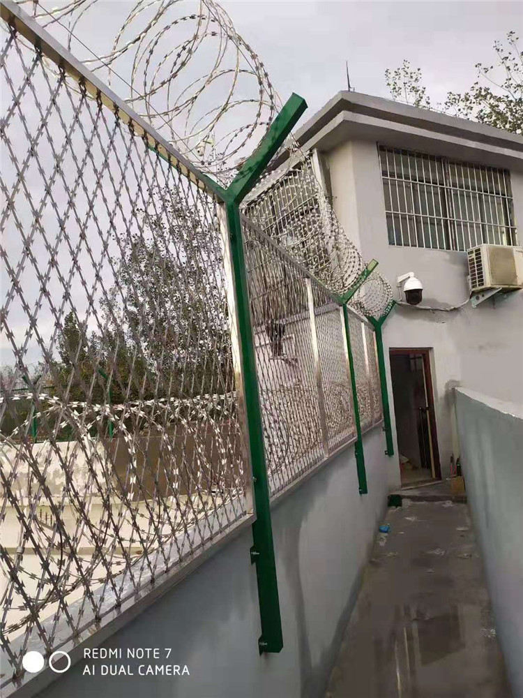 看守所巡逻道隔离网